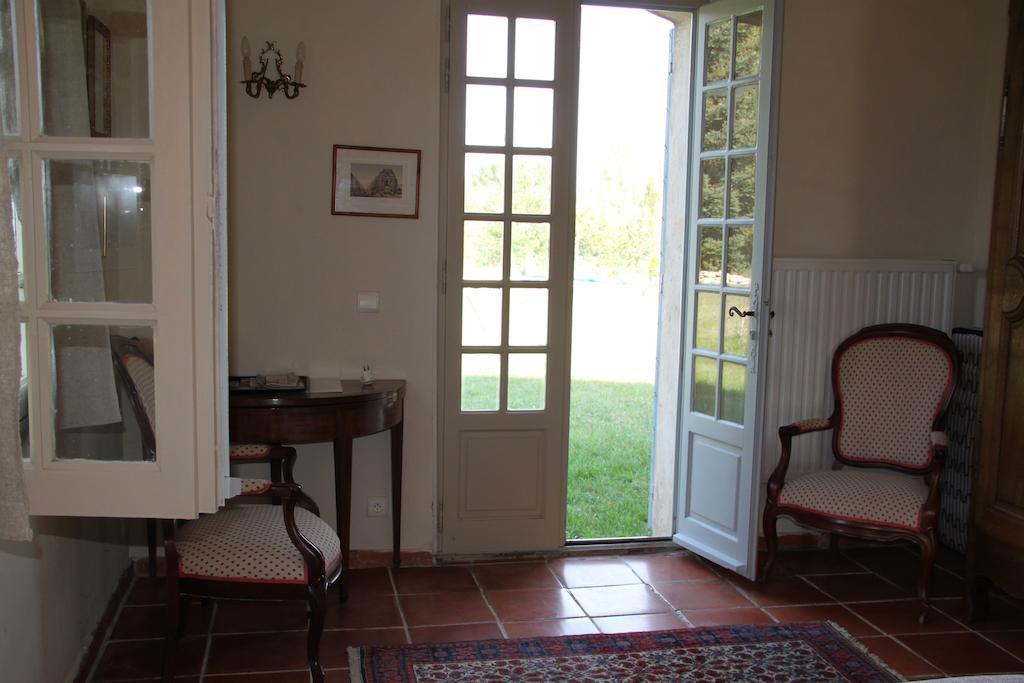 Le Mas Des Pins Mane  Habitación foto