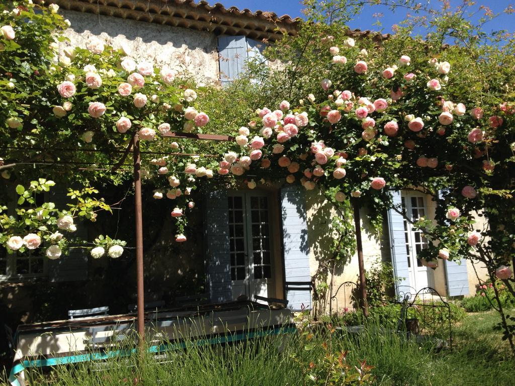 Le Mas Des Pins Mane  Exterior foto